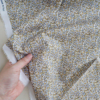 LIBERTY FABRICS「ペタル・フリル」イエロー