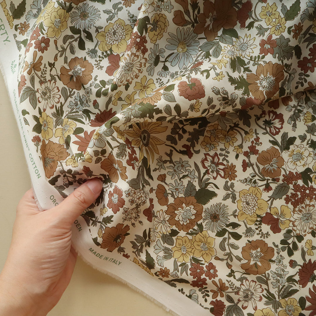 LIBERTY FABRICS「デイジー・モリシア」ブラウン