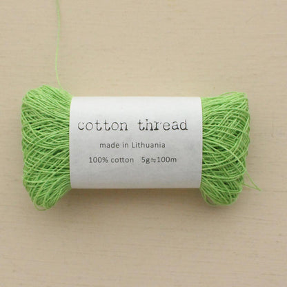 シャルトリューズグリーン