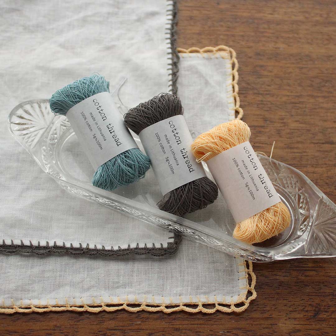 Lithuanian Cotton Thread を使った「縁編み付きハンカチ」キットもご用意しています