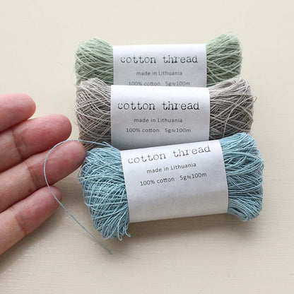 紙帯は外さず、糸端を引き出して使ってください