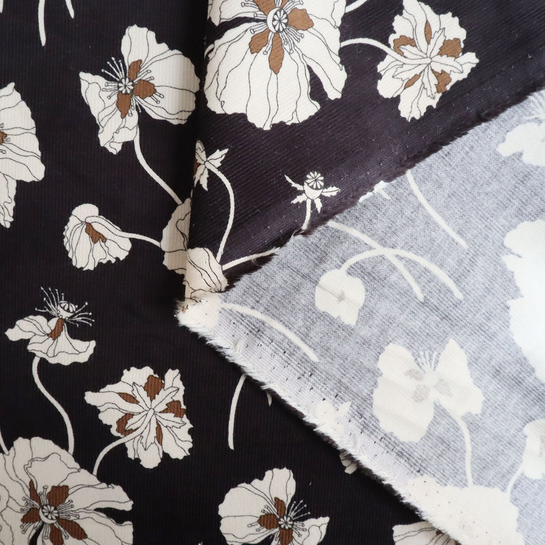 LIBERTY FABRICS　コーデュロイ「フラジャイル・ブルームス」ブラック