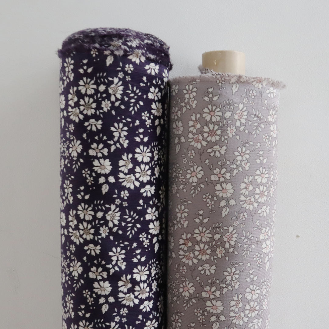 LIBERTY FABRICS　コーデュロイ「カペル・フリーレット」ネイビー