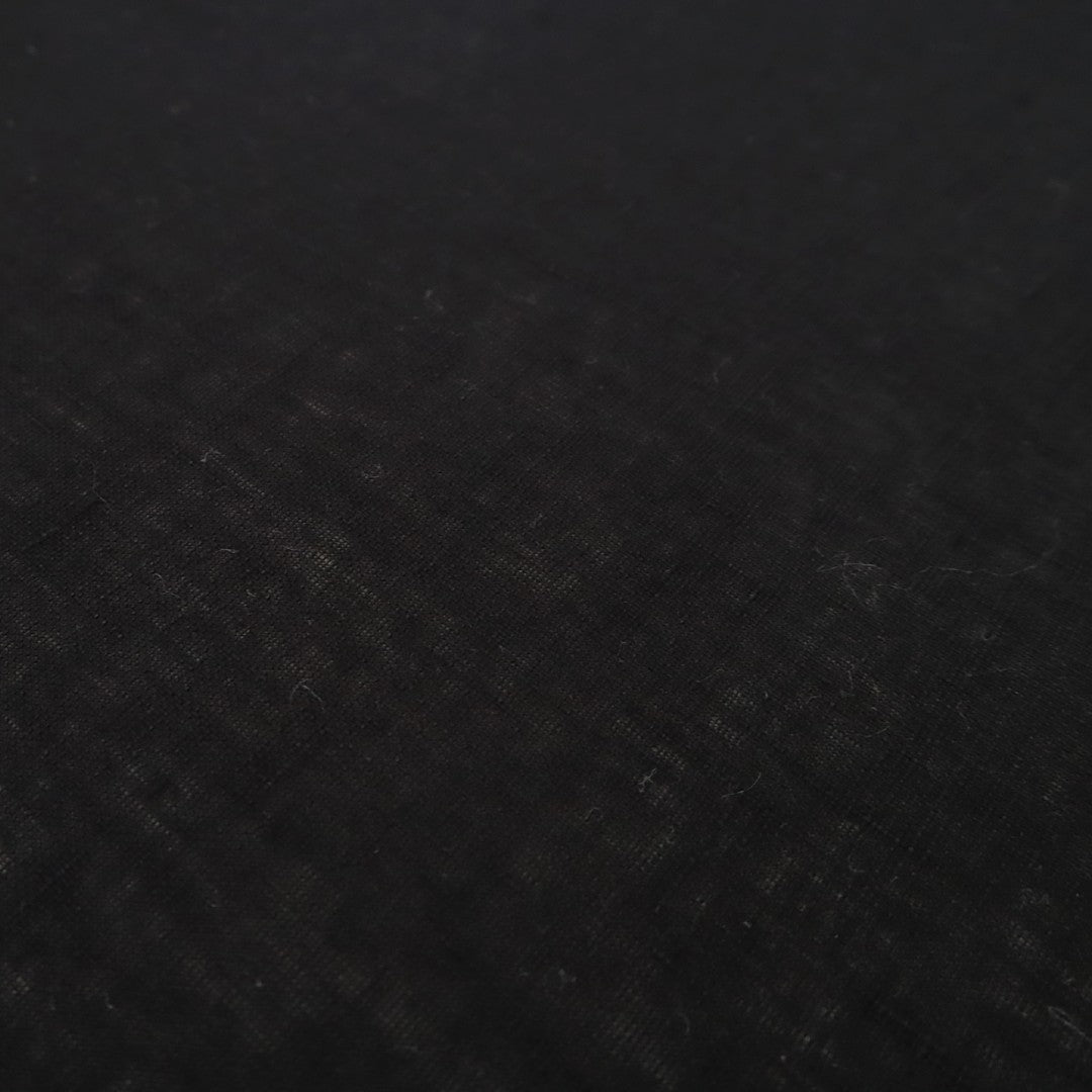 ブラック