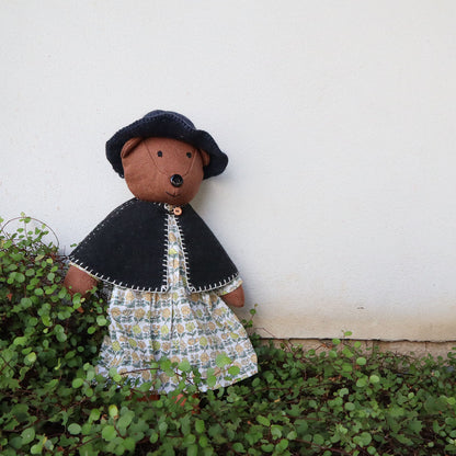 【完成品】クゥクゥの着せ替えコーディネート　ウールのつば広帽子