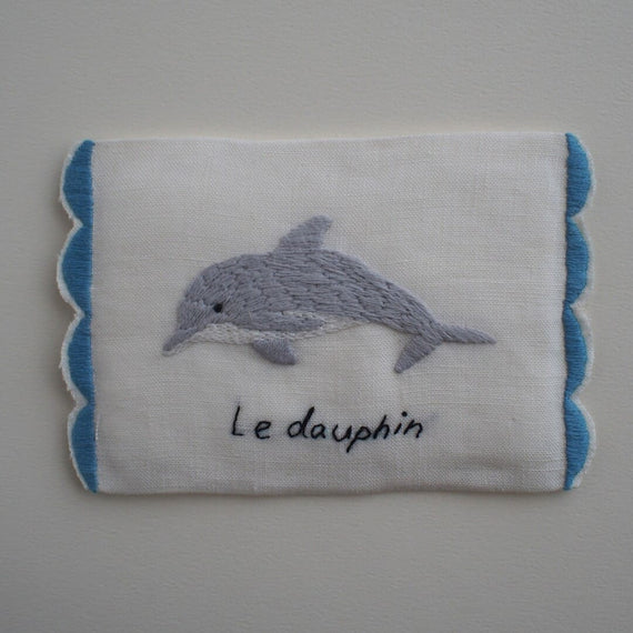 ミナミバンドウイルカの刺繍