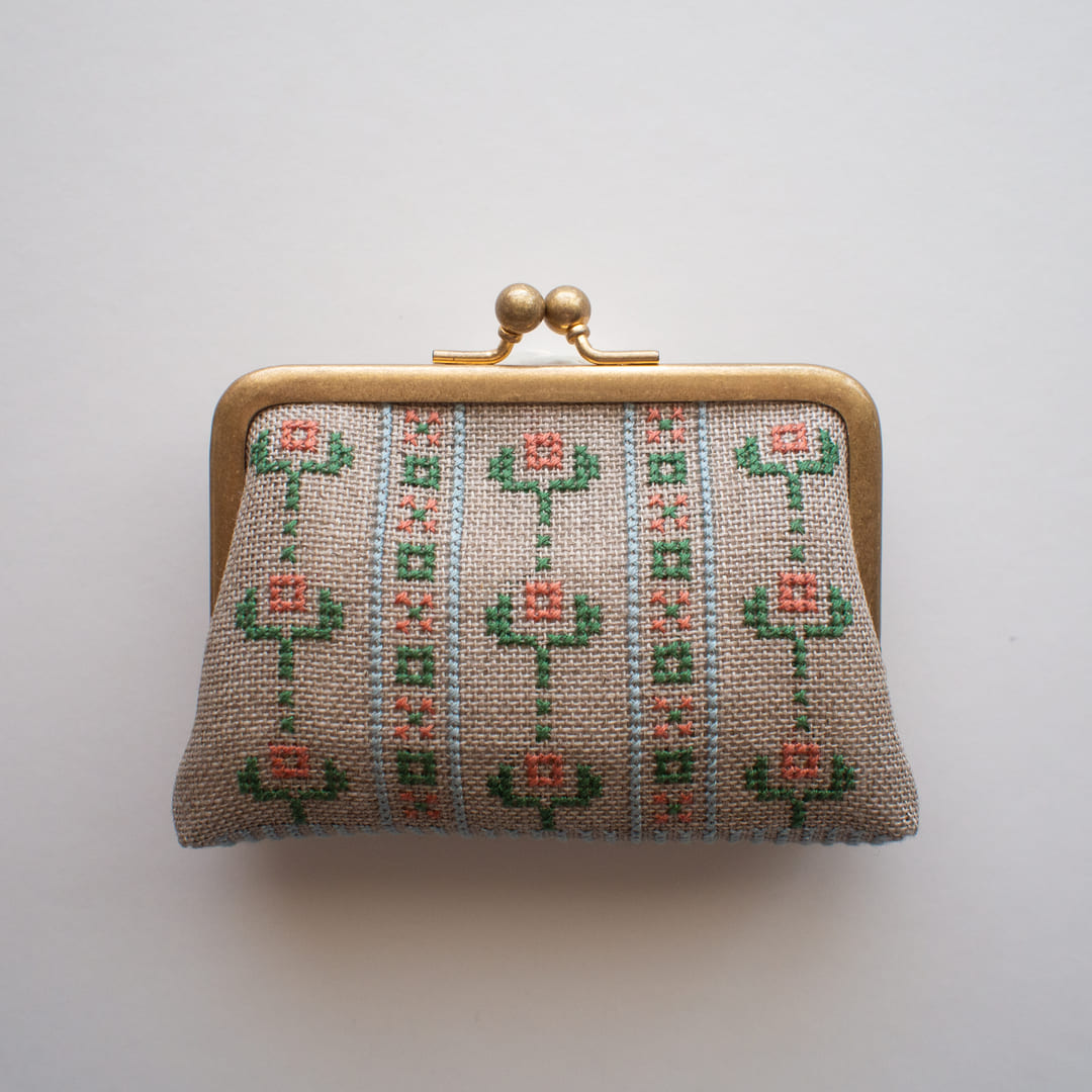 フラワーパターンのがま口キット