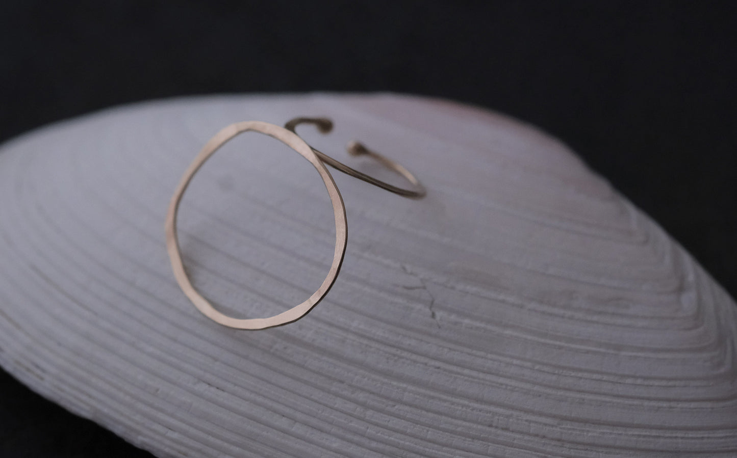 ［Atelier el］ Ripple イヤーカフRI2340E（1piece）