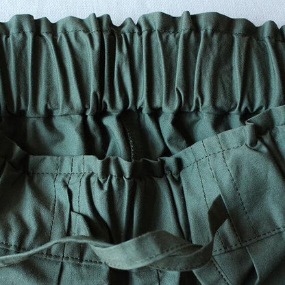 ウエストはゴム。共布で紐をつくります