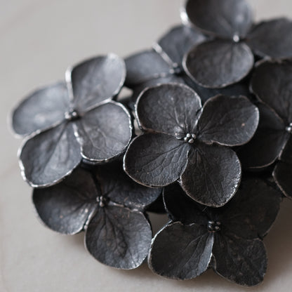 ［Furuhashi michiko］アナベルのブローチ