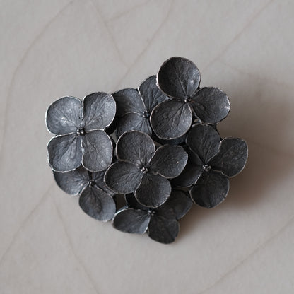 ［Furuhashi michiko］アナベルのブローチ