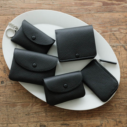 STUDIO LA CAUSE／【受注商品】内縫いフラップキーケース KEY 032 EM