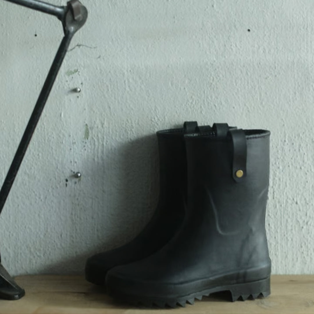 Daiichi Rubber／RAKA SHORT
