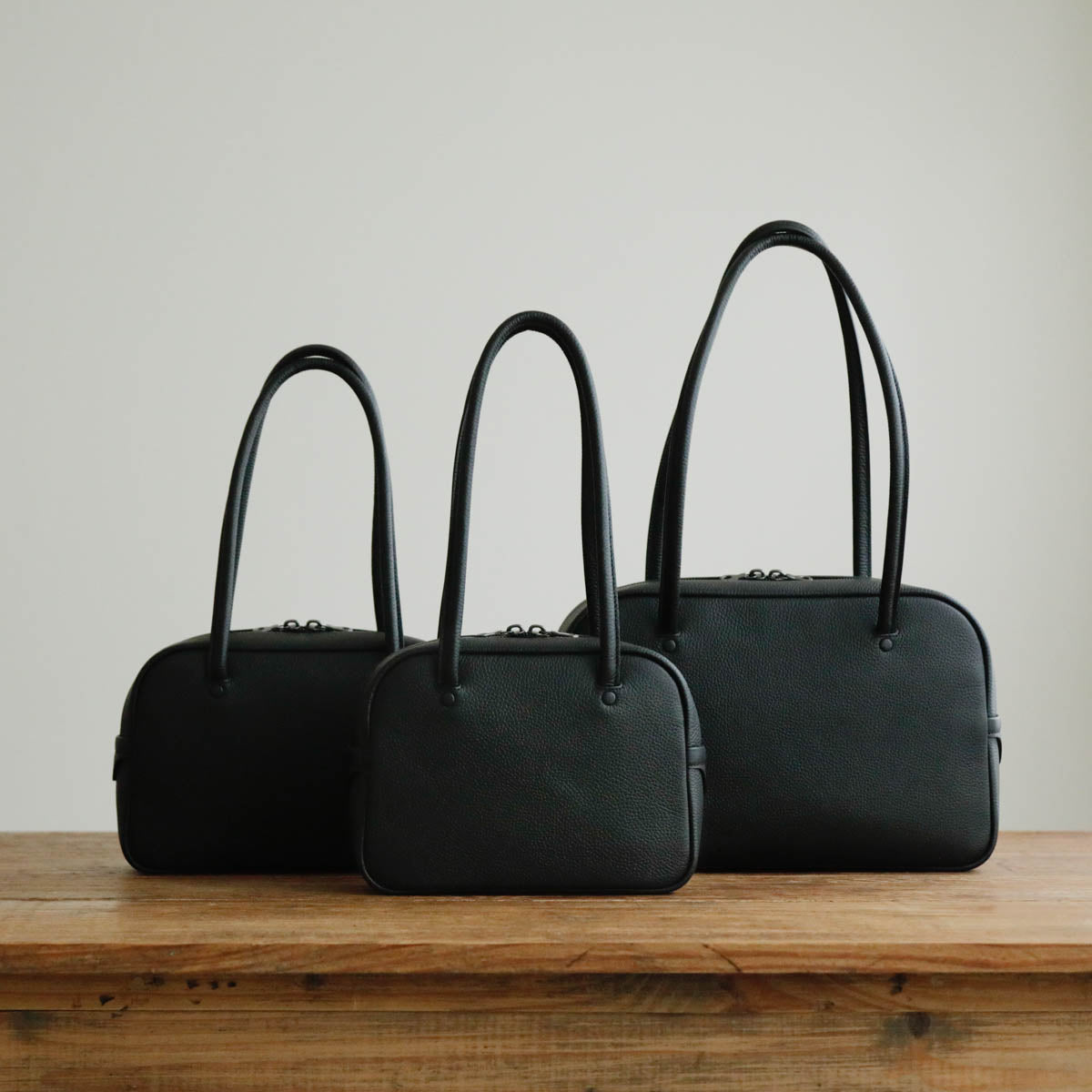 STUDIO LA CAUSE／【受注商品】ロングショルダーボストン （S）BG 132 SS EM