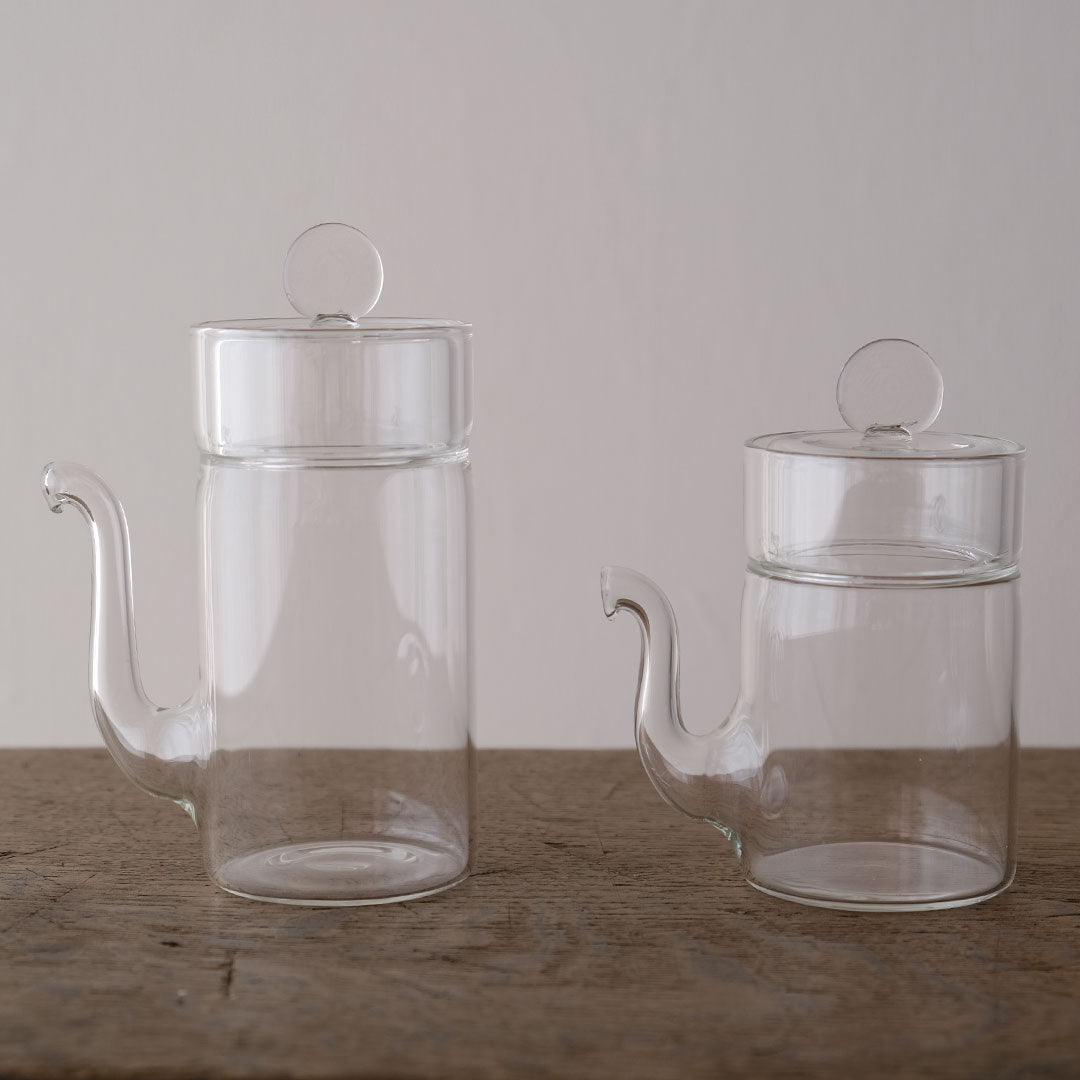 一滴を注ぎ分けられる、ガラスの汁次 – Envelope - エンベロープ