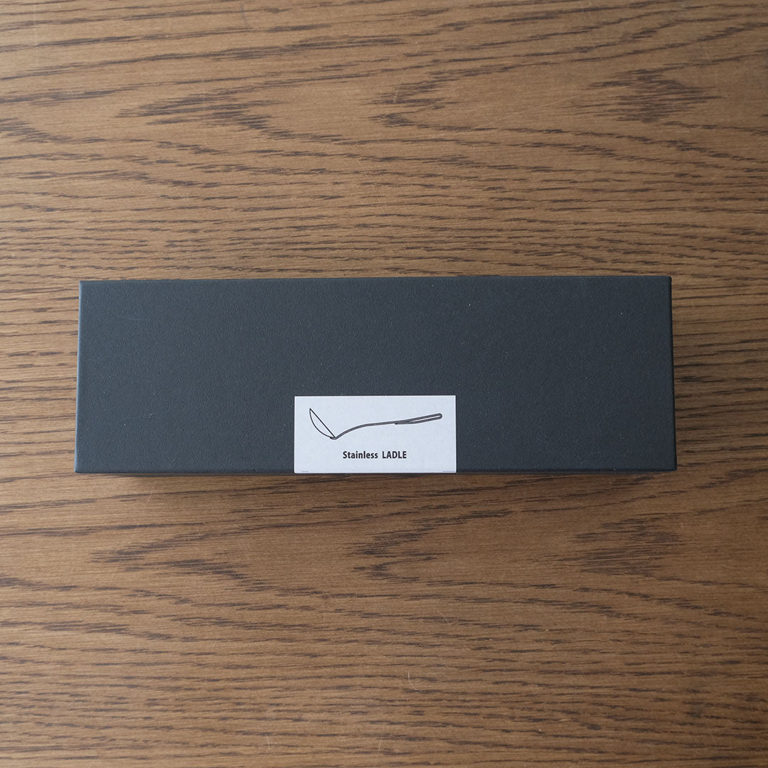 すくう、注ぐが快適に。機能美あふれるレードル – Envelope