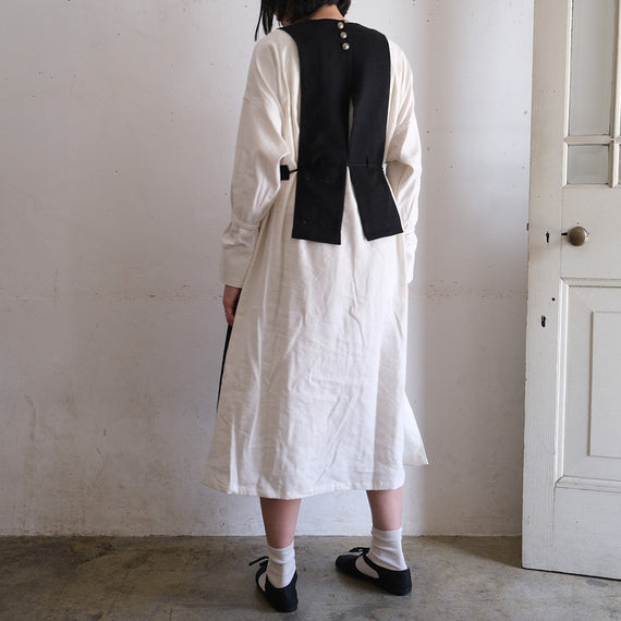 ［the last flower of the afternoon］月暈のpinafore vest