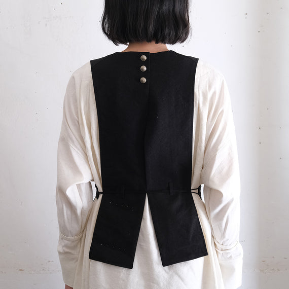 ［the last flower of the afternoon］月暈のpinafore vest