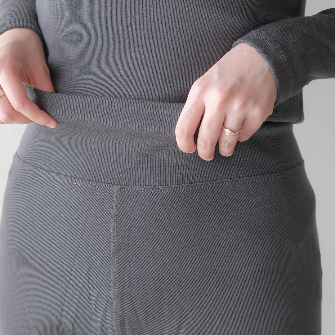 YARN ルル リブレギンス 黒 ZQメリノウール YARN ルル リブレギンス 黒 ZQメリノウール 【公式通販】