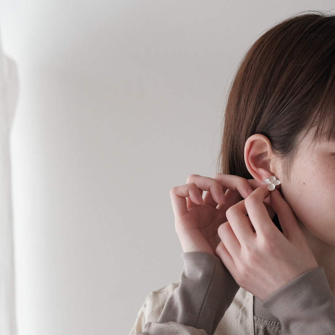 【受注商品】［Furuhashi michiko］アナベルの耳飾り【23FM】