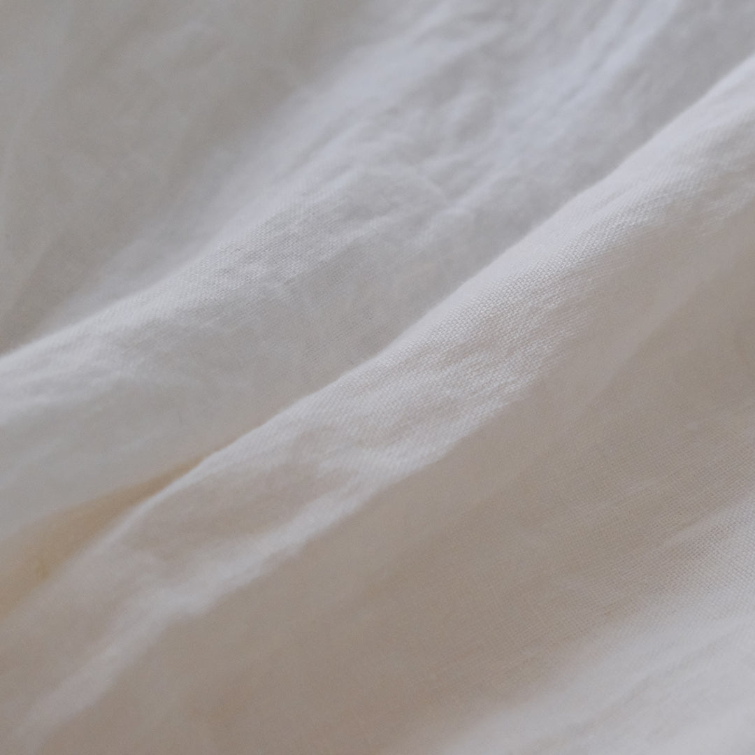 SALUÉ／ユニセックスバンドカラーシャツ／ライトウェイトリネン