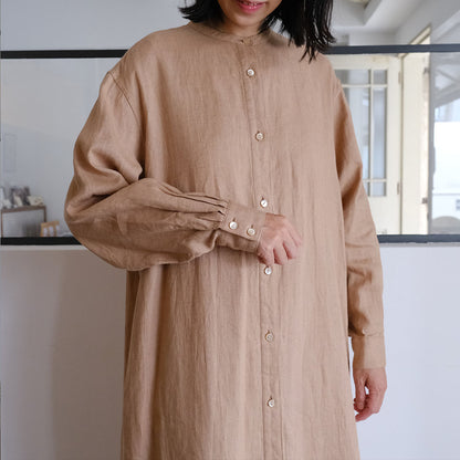 ［SALUÉ］バンドカラー長袖シャツドレス／ミッドウェイトリネン
