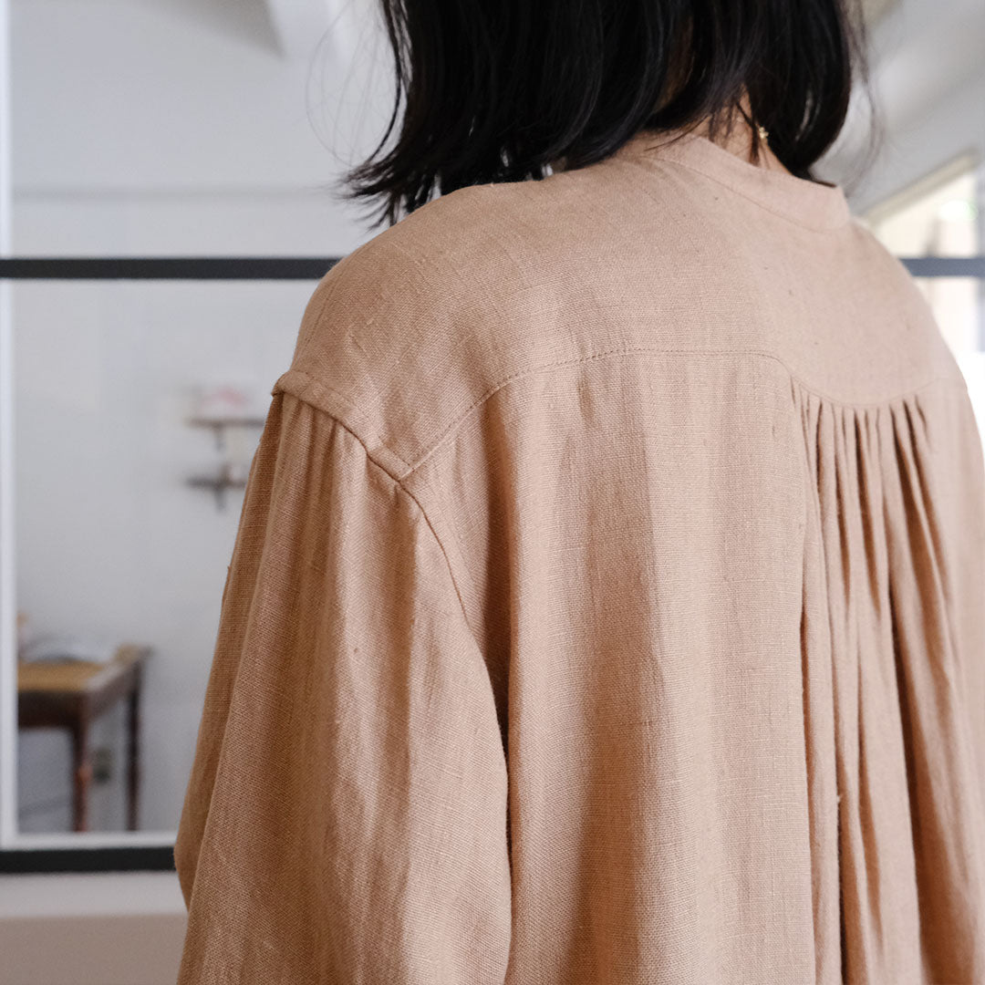 ［SALUÉ］バンドカラー長袖シャツドレス／ミッドウェイトリネン