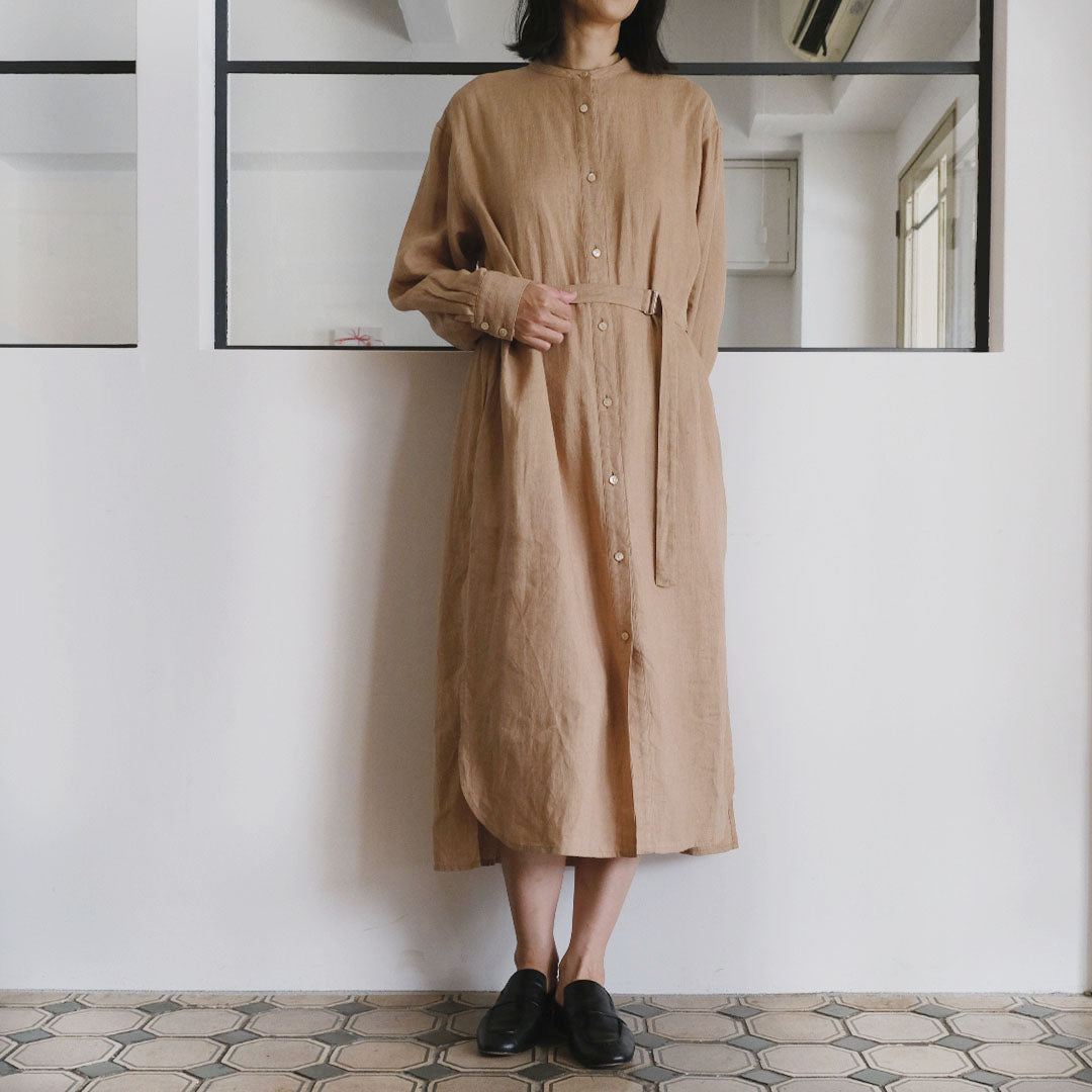 ［SALUÉ］バンドカラー長袖シャツドレス／ミッドウェイトリネン
