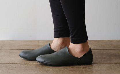 【受注商品】［AUTTAA］ルームシューズ２goat leather