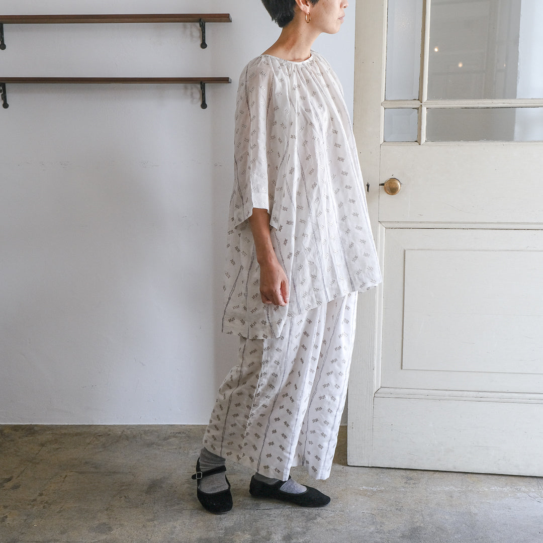 ［BUNON］Embroidery Gather Dress