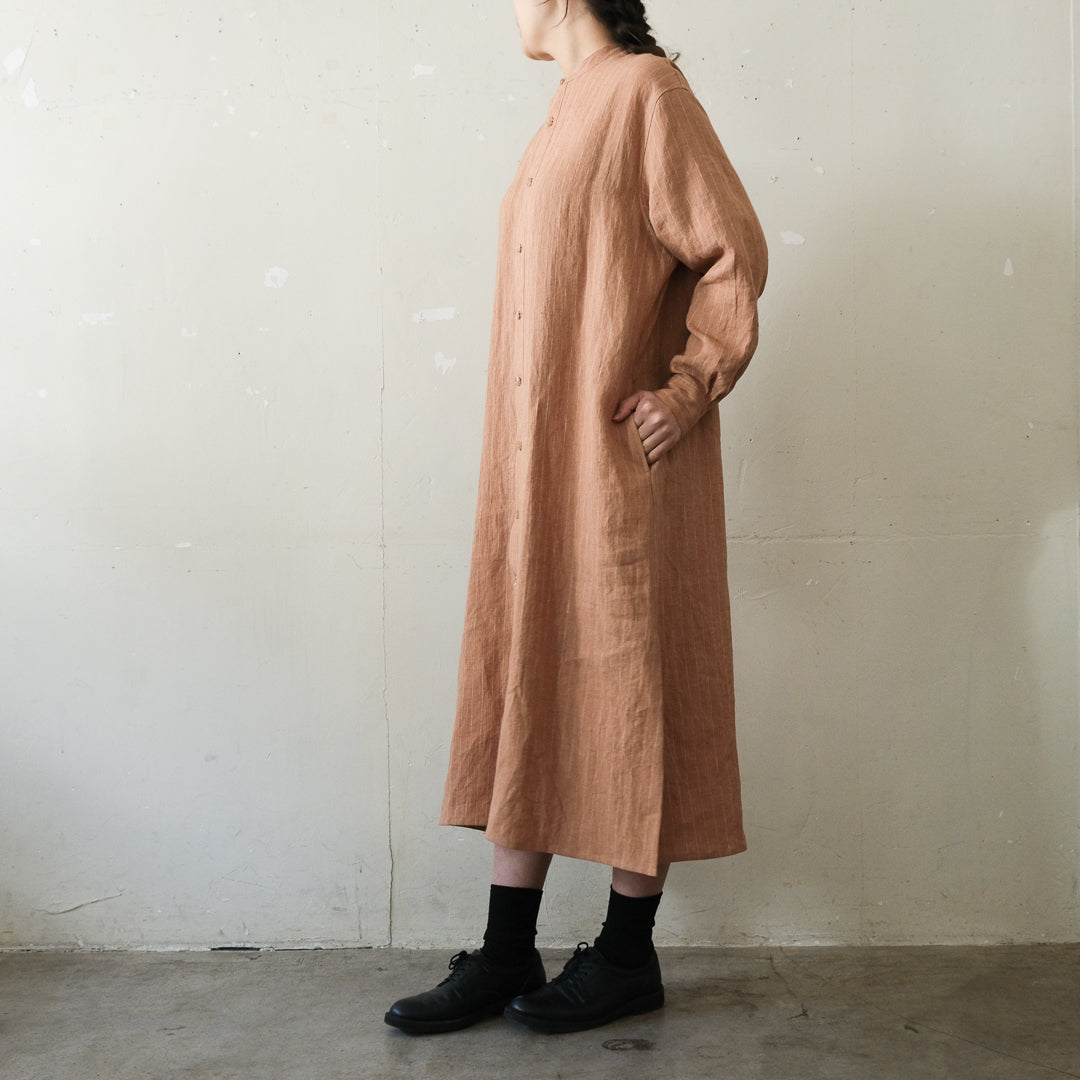 SALUÉ／バックピンタックドレス／ミッドウェイトリネン