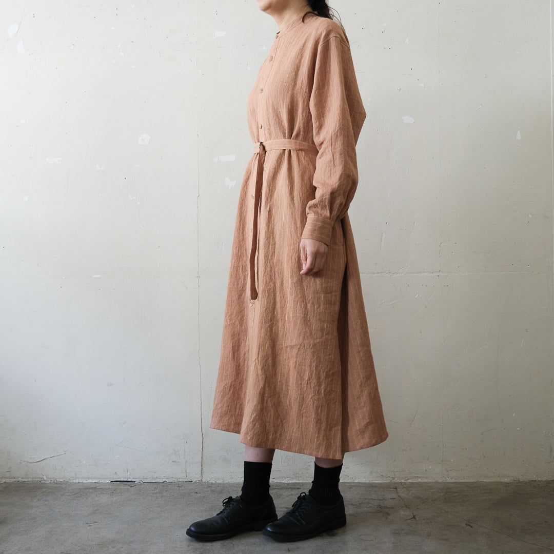 SALUÉ／バックピンタックドレス／ミッドウェイトリネン