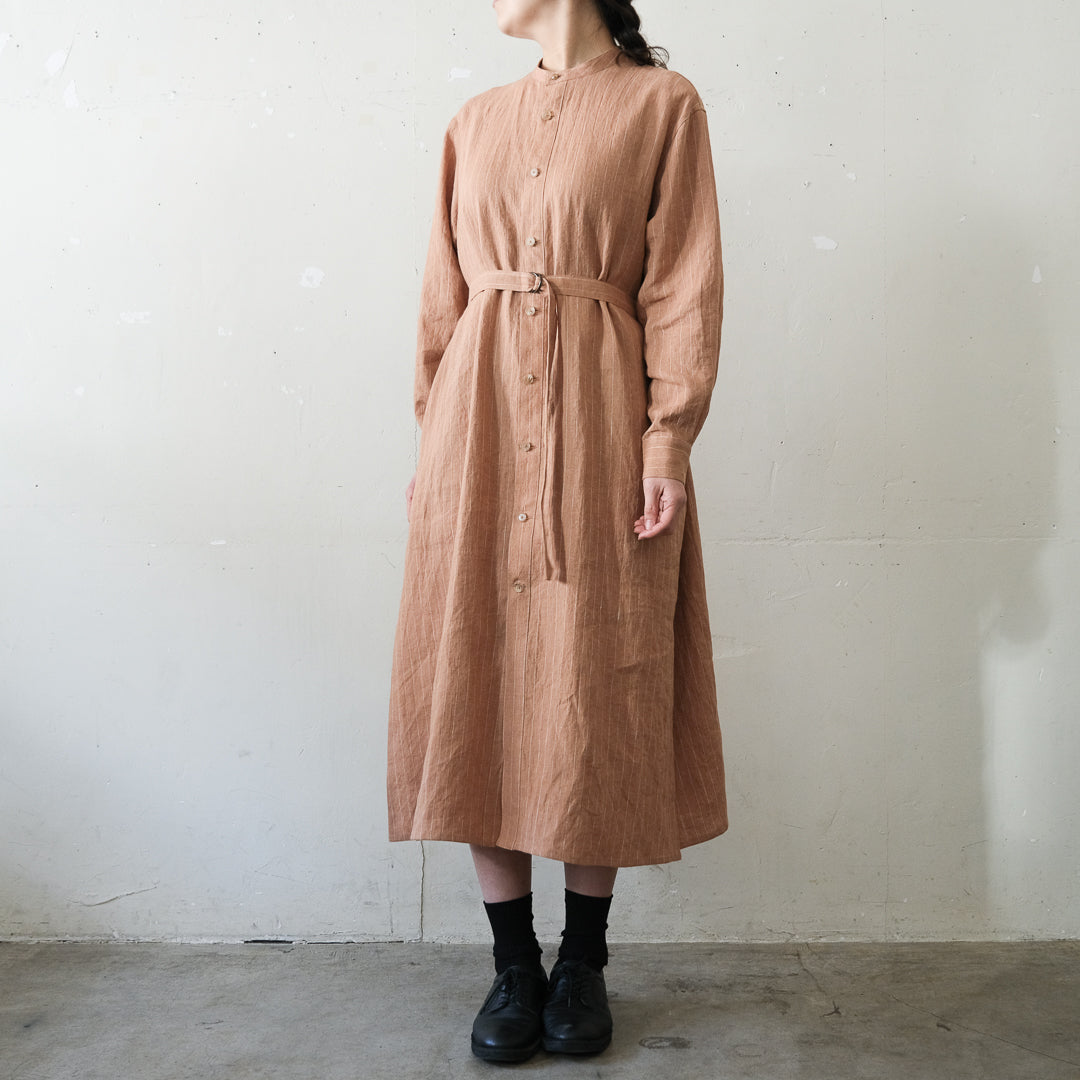 SALUÉ／バックピンタックドレス／ミッドウェイトリネン