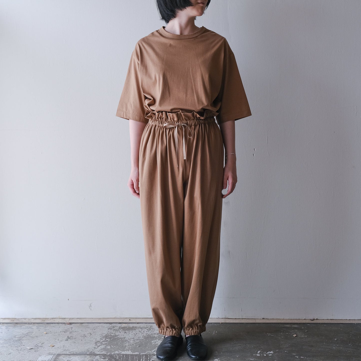 ［SALUÉ］white label スムース パンツ