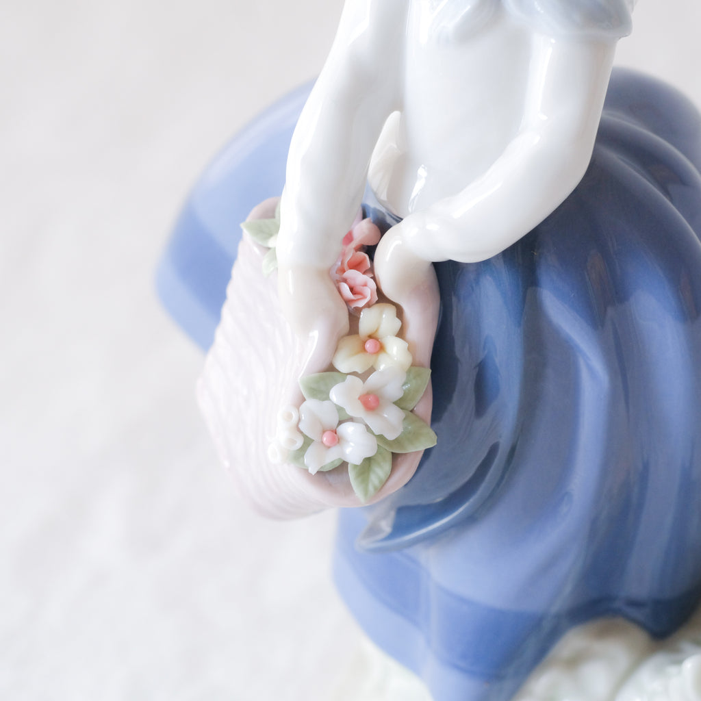 LLADRO 陶器人形 – Envelope - エンベロープオンラインショップ