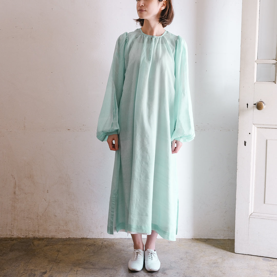 オパールグリーン