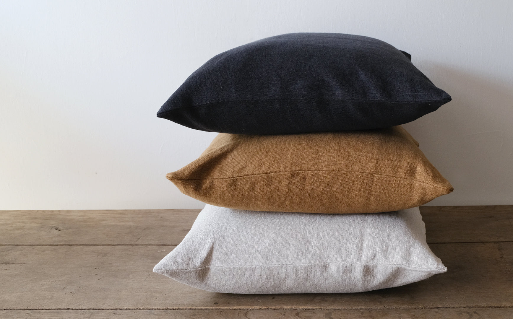 新品・未使用品　ハーバード大学 クッション　アメリカ土産 LIBERTY - 【WHAT CAN WE DO】クッションカバー | JAMMIN