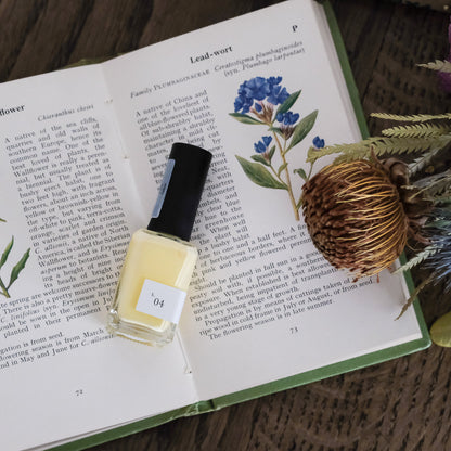 ［sundays］ネイルポリッシュカラーL.04イエロー