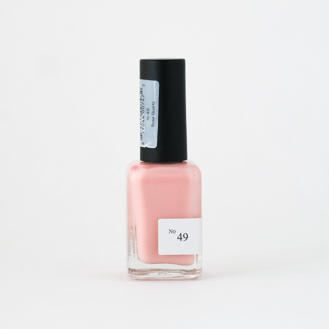 桜貝のように色づく、透明感のあるピンク – Envelope