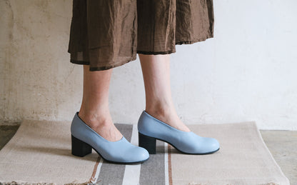 【受注商品】［AUTTAA］ヒールパンプス