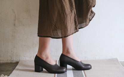 【受注商品】［AUTTAA］ヒールパンプス