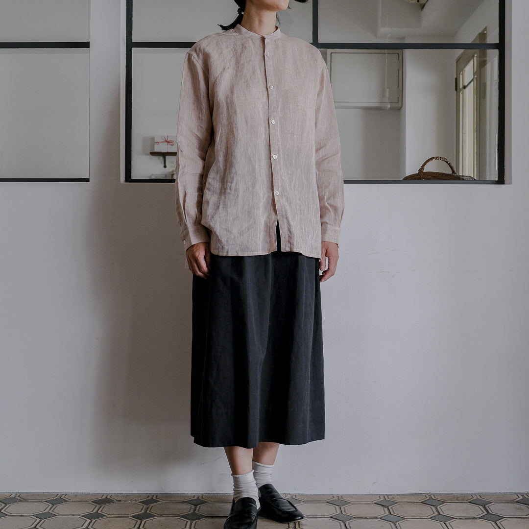 SALUÉ／ユニセックスバンドカラーシャツ／ライトウェイトリネン
