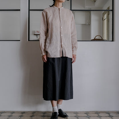 SALUÉ／ユニセックスバンドカラーシャツ／ライトウェイトリネン