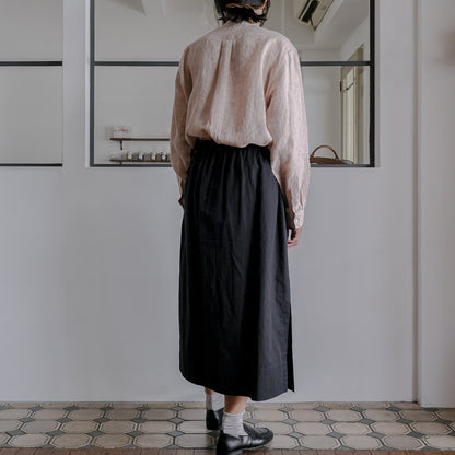 SALUÉ／ユニセックスバンドカラーシャツ／ライトウェイトリネン