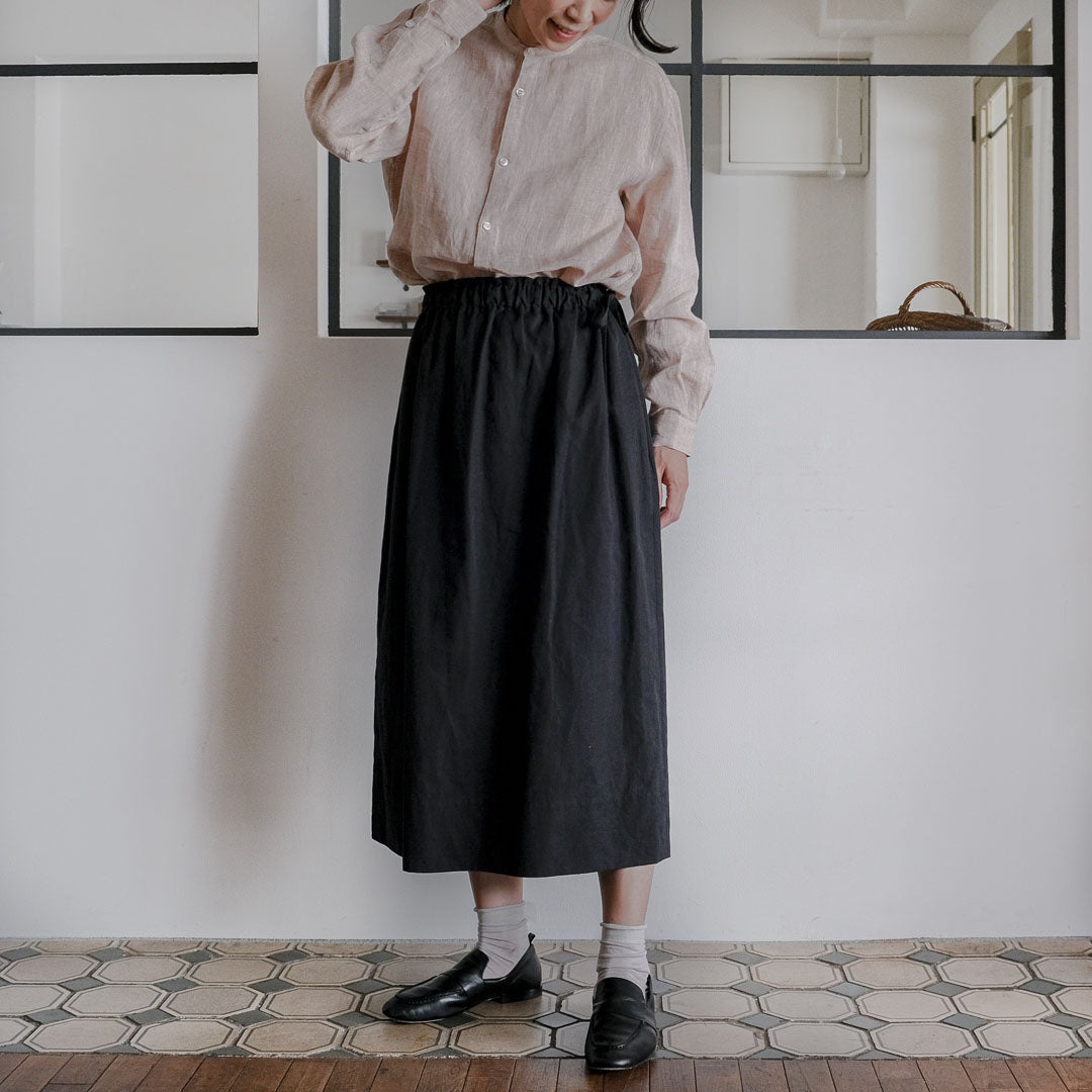 ［SALUÉ］ワンサイドスリットロングスカート／コットンリネン