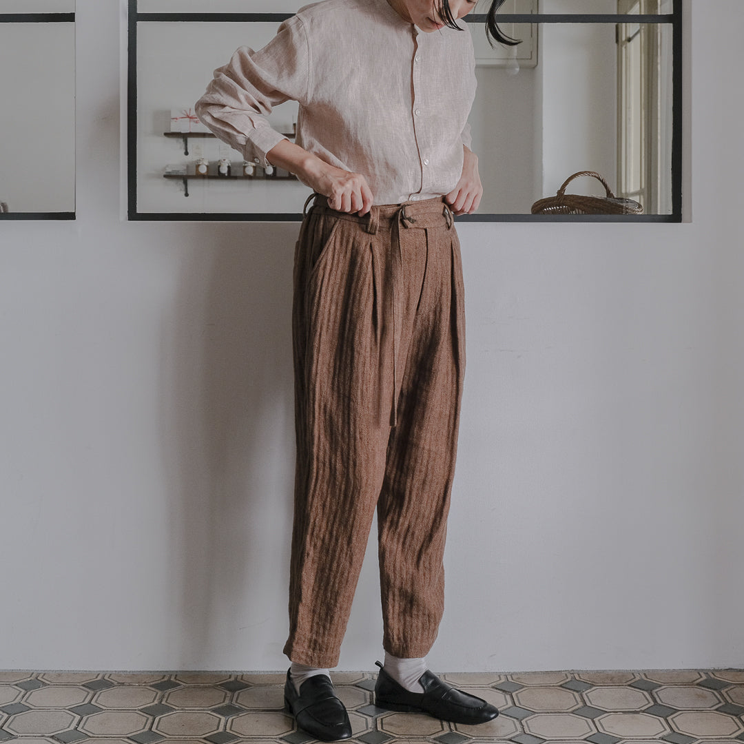 SALUÉ／ユニセックスバンドカラーシャツ／ライトウェイトリネン