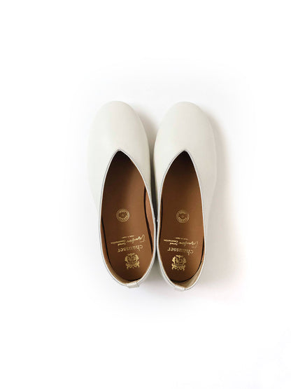 ［chausser］Vカットフラットパンプス（CT-01）