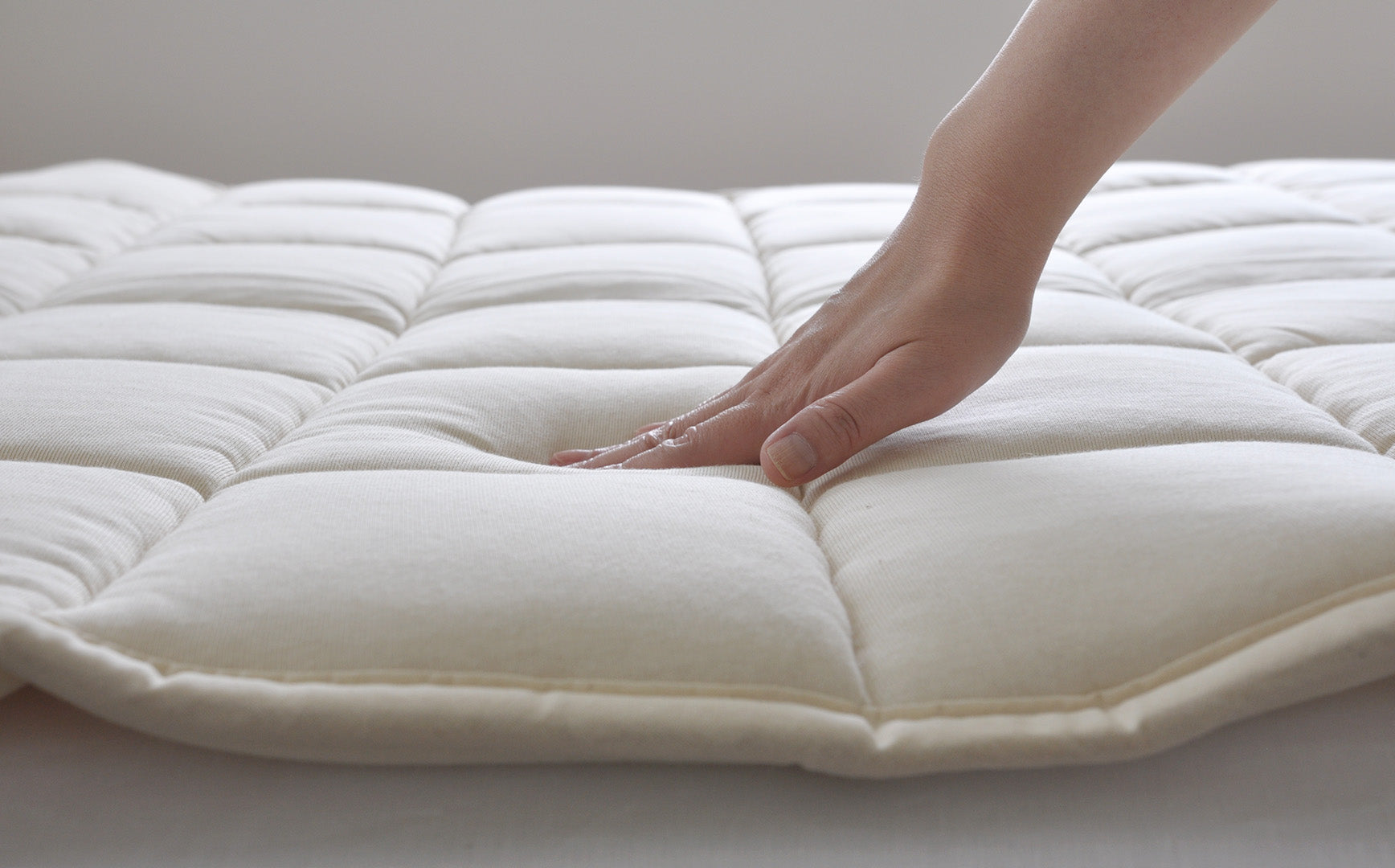 【美品】ウールベッドパッド｜フランス産ウール100% ミネルヴァピロー シングル ウールベッドパッド｜仏国産ウール100% – ミネルヴァスリープ