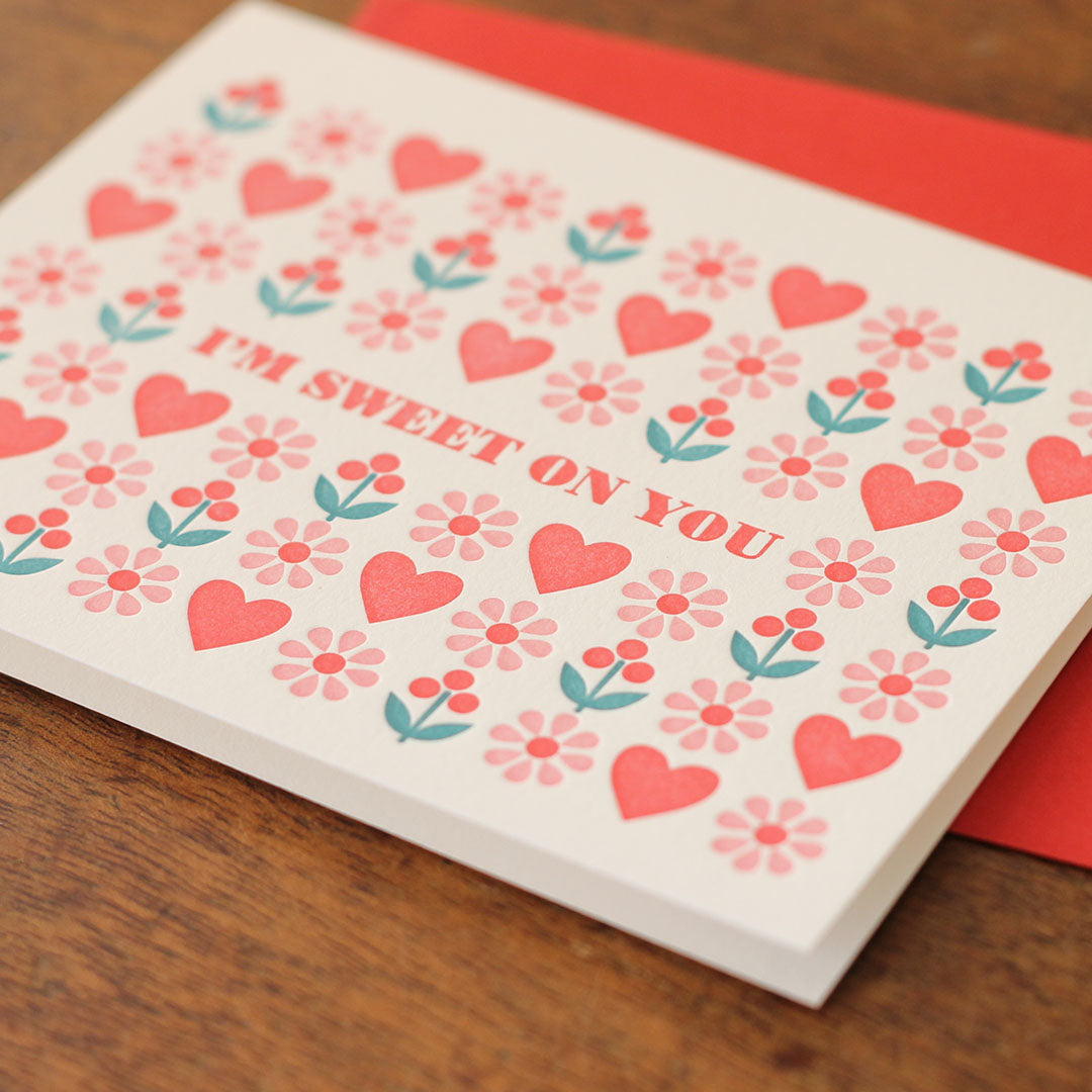 凹凸のある活版印刷