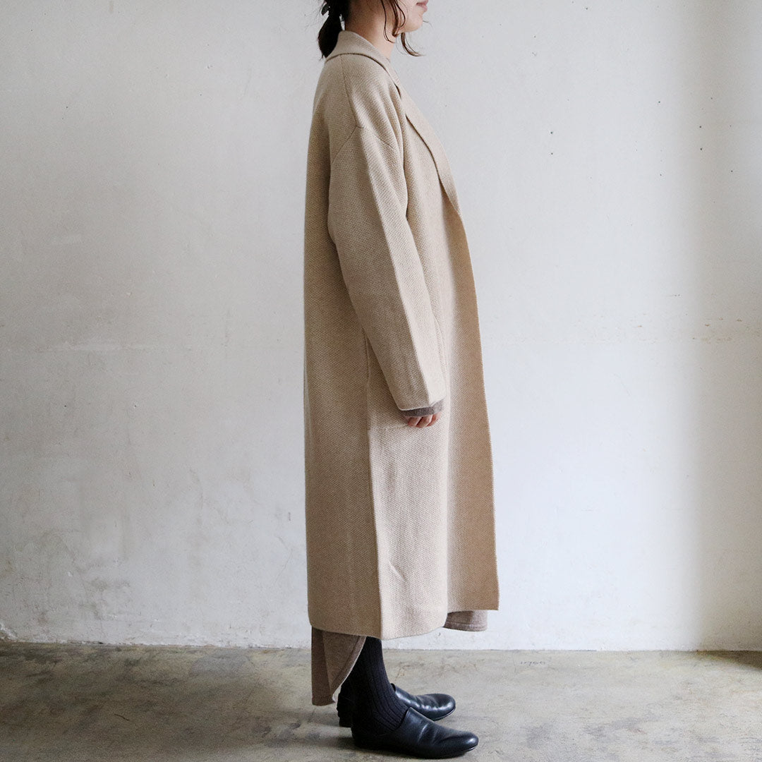 織や厚み、美しさを追求した、チェスターニットコート – Envelope